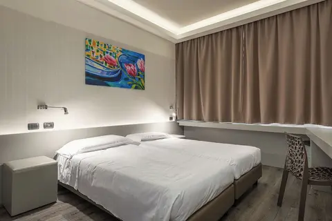 The Gate Hotel, Room