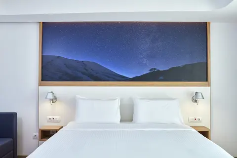 Olive Green Hotel, Room