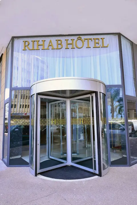 Rihab Hotel, Front of property