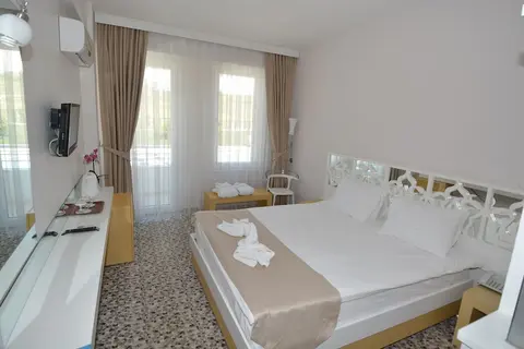 Tripolis Hotel, Room