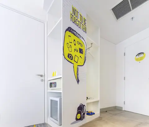 YELLO Hotel Harmoni Jakarta