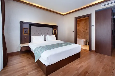 Sera Lake Resort Hotel Spa & Aparts