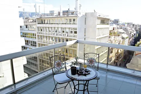 Arethusa, Terrace/patio