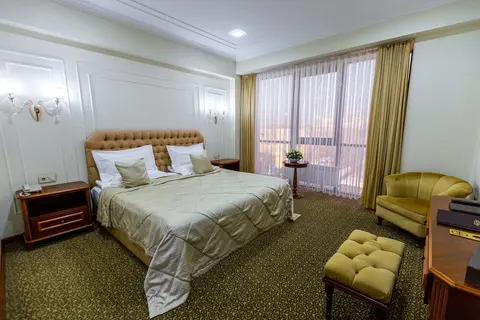 The Plaza Hotel, Room
