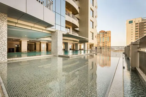 Wyndham Garden Manama, Pool