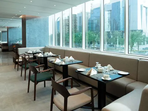 Novotel Riyadh Al Anoud, Restaurant