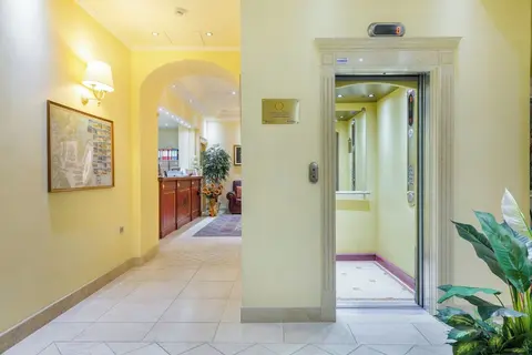 Hotel Panorama, Lobby