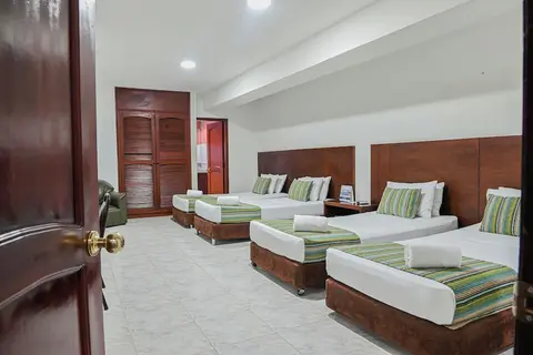 TAMA Hotel Granada Real Cali