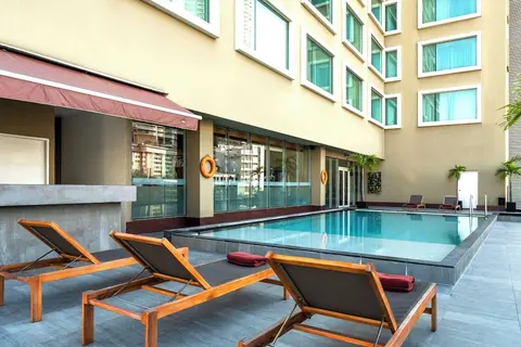Hilton Garden Inn Bangkok Silom