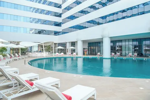 Al Jaddaf Rotana Suite Hotel