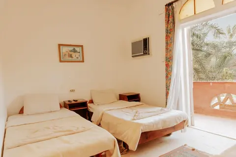 siwa safari paradise hotel