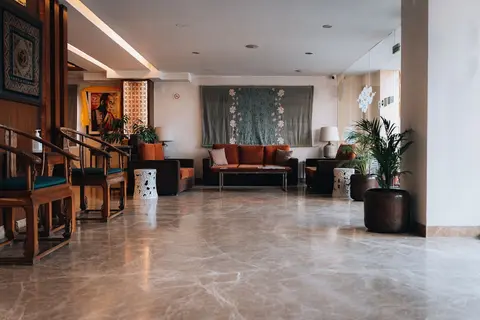 Hotel Shambala