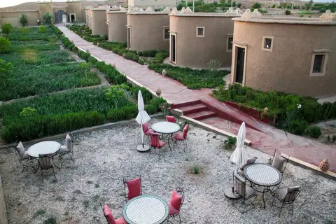 SKOURA LODGE