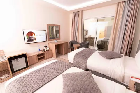 Petra Moon Hotel