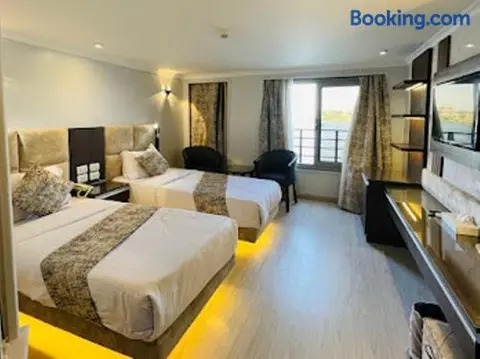 Premium Nile Cruise Luxor To Aswan 4Nights started from luxor 3 Nights started from Aswan