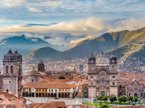 Andes & Galapagos (Multi country)