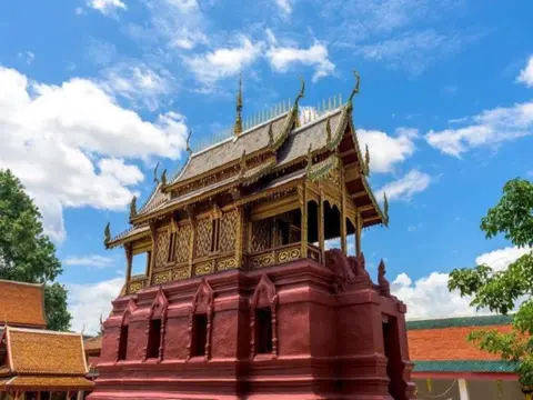 Sentieri e gemme del Siam, tour privato