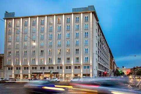 Hotel St. Martin ou Similar