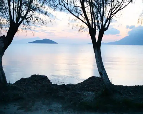 Atene e isola di Evia (Marmari)