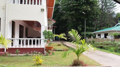 Tourterelle Holiday Home, 