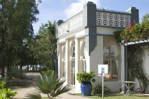 Ile Des Deux Cocos- All Inclusive Resort, 