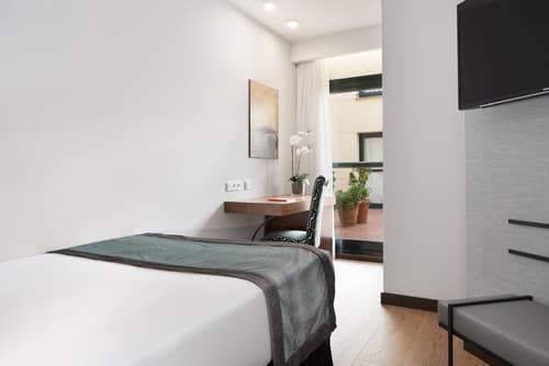 Dorma Agora Caceres, 