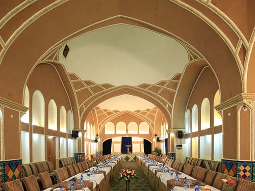 Moshir Al-mamalek Hotel, 
