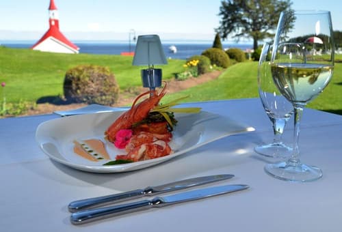 Tadoussac Hotel (seasonal Hotel)