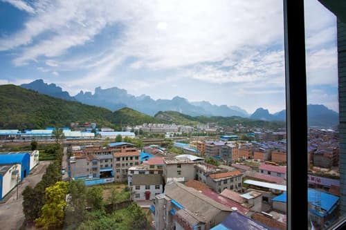 Zhangjiajie Cat Theme Inn