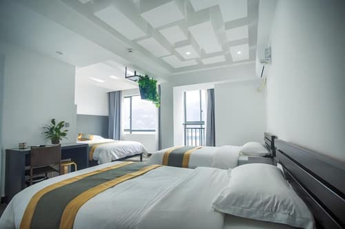 Zhangjiajie Cat Theme Inn