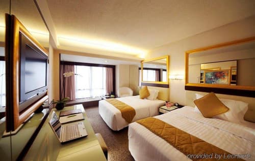 Regal Oriental Hotel