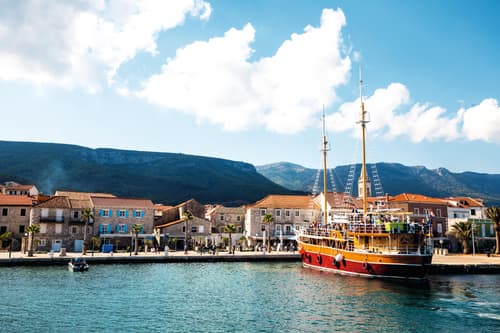 Dalmatian Highlights Split and Dubrovnik Region Cruise (Standard Boat Category)