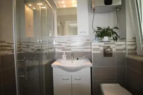 Private Accommodation Carevic