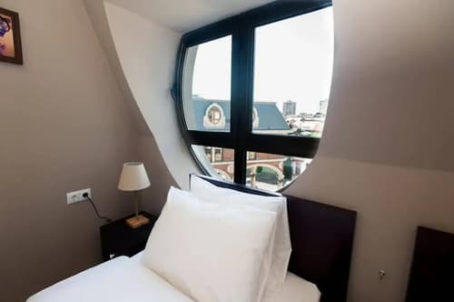 Piazza Four Colours, 