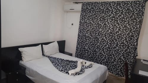 Paloma Guest House & Restaurant, 