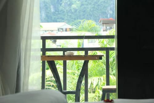 Confetti Garden Resort, 