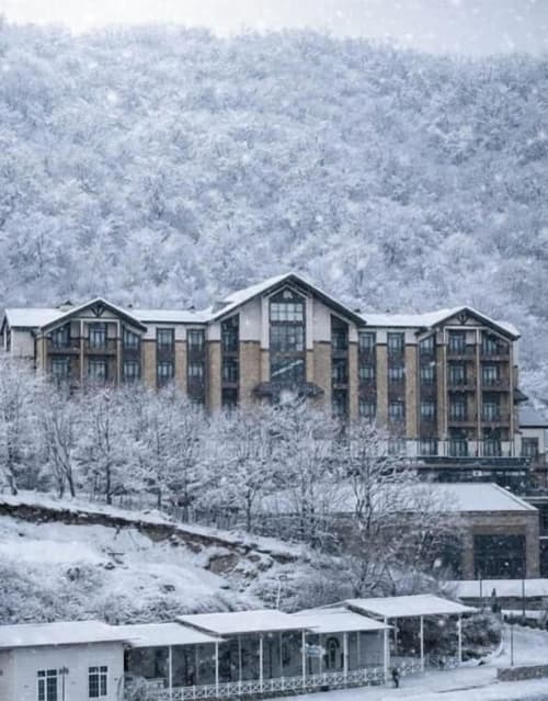 Macara Lake Park Hotel