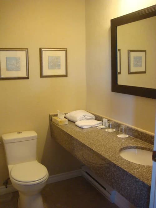 Annapolis Royal Inn & Suites