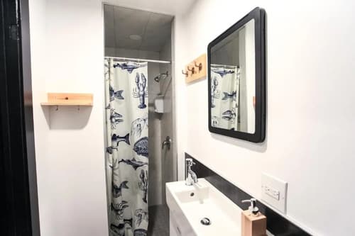 Auberge Saintlo Montréal  - Hostel