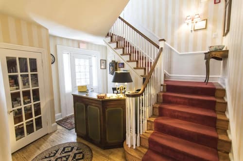 La Reserve Bed & Breakfast