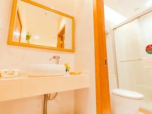 GreenTree Inn Shanghai Caoan Road Textile Express Hotel, 