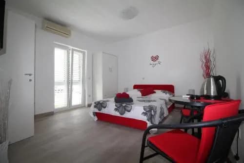 Private Accommodation Carevic