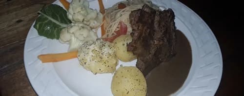 Engiri Game Lodge and Campsite, 