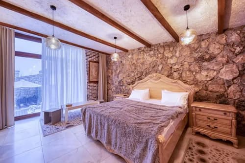 Hotel Alpine Castle, 