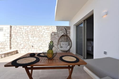 Anais Milos Suites