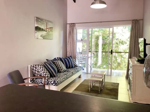 Knysna Pocket Breaks, 