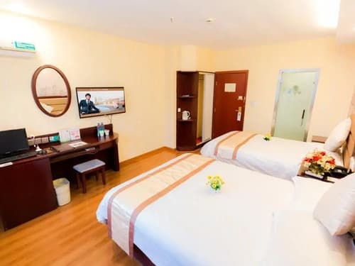 GreenTree Inn Shanghai Caoan Road Textile Express Hotel, 