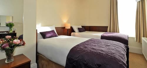 Maples House Hotel