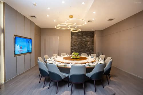 Wanfangyuan International Beijing South Railway Station Hotel