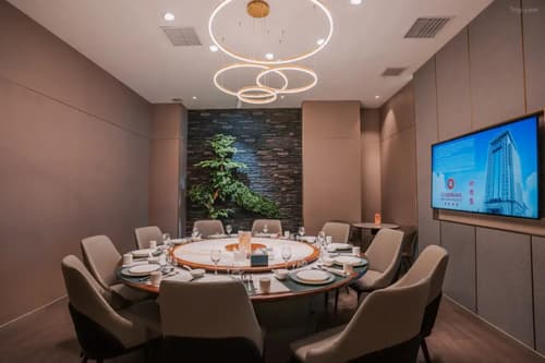 Wanfangyuan International Beijing South Railway Station Hotel